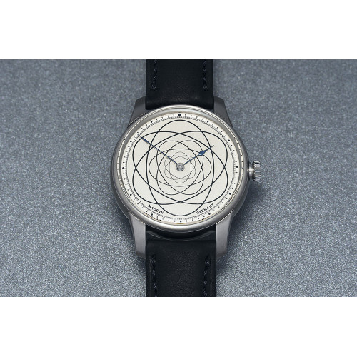 Atom Moore 37, Moritz Grossmann