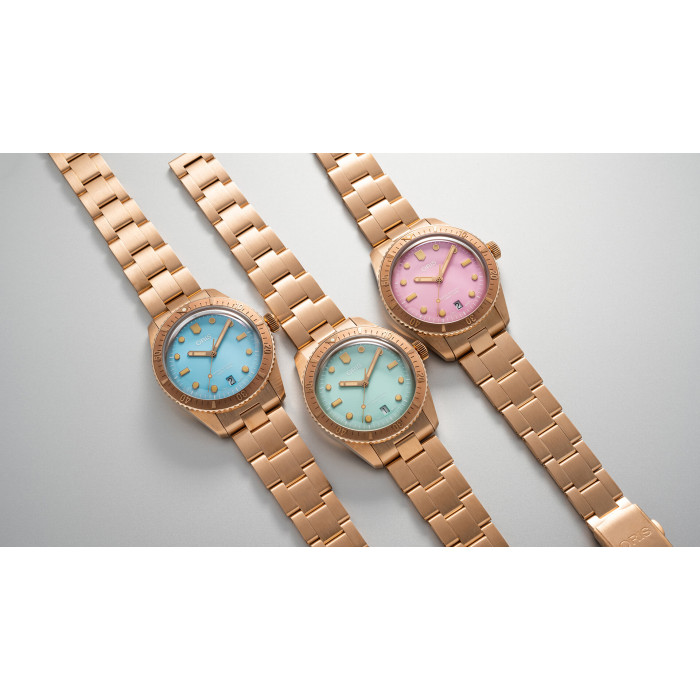 Divers Sixty Five, Oris