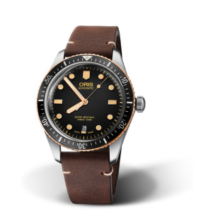 Divers Sixty Five, Oris