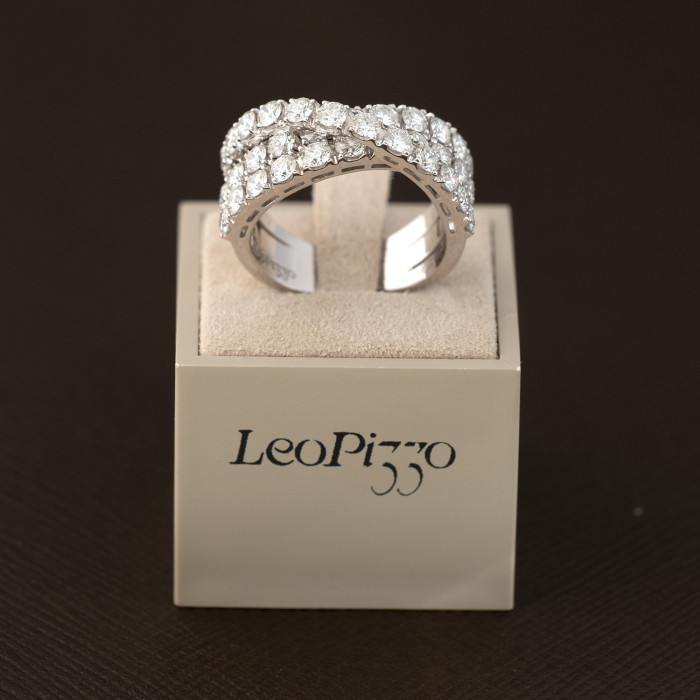 Anello Diamanti, Leo Pizzo