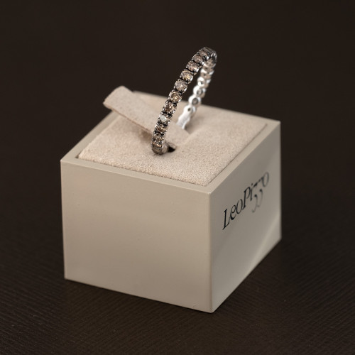 Anello Eternity, Leo Pizzo