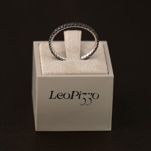 Anello Eternity, Leo Pizzo