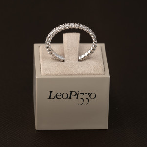 Anello Eternity, Leo Pizzo