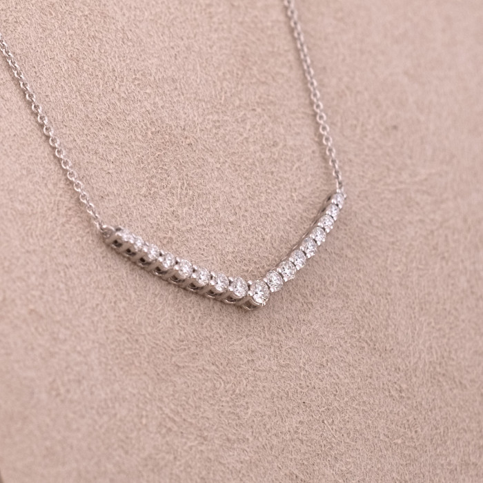 Collana Diamanti, Leo Pizzo