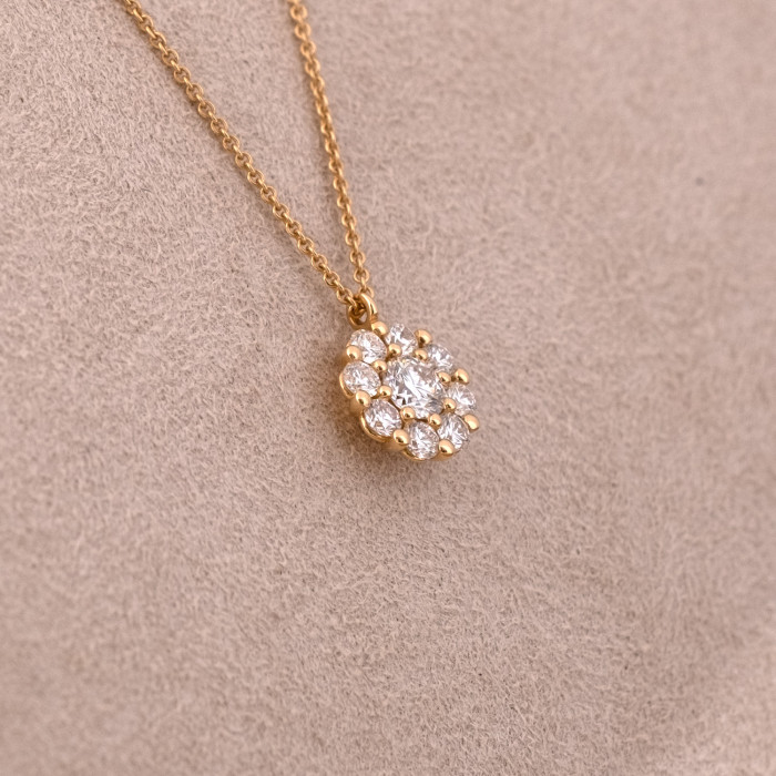 Collana Diamanti, Leo Pizzo