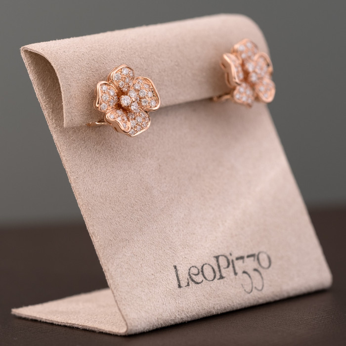 Orecchini Fiore, Leo Pizzo