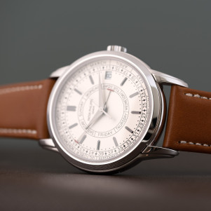 Patek Philippe Calatrava Weekly Calendar ref. 5212A 2