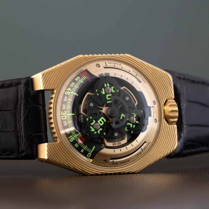 Urwerk UR-100 Electrum