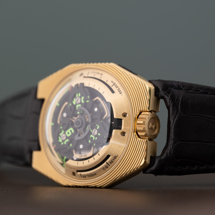 Urwerk UR-100 Electrum