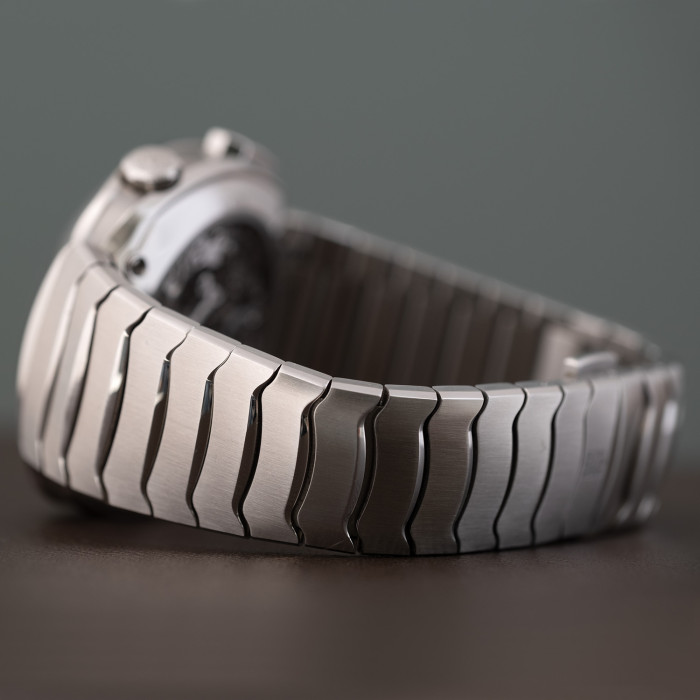 H.Moser & Cie. Streamliner Flyback Chronograph...