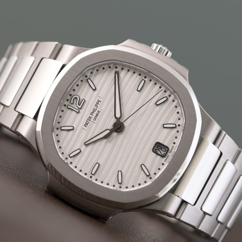 Patek Philippe Nautilus Ref. 7118