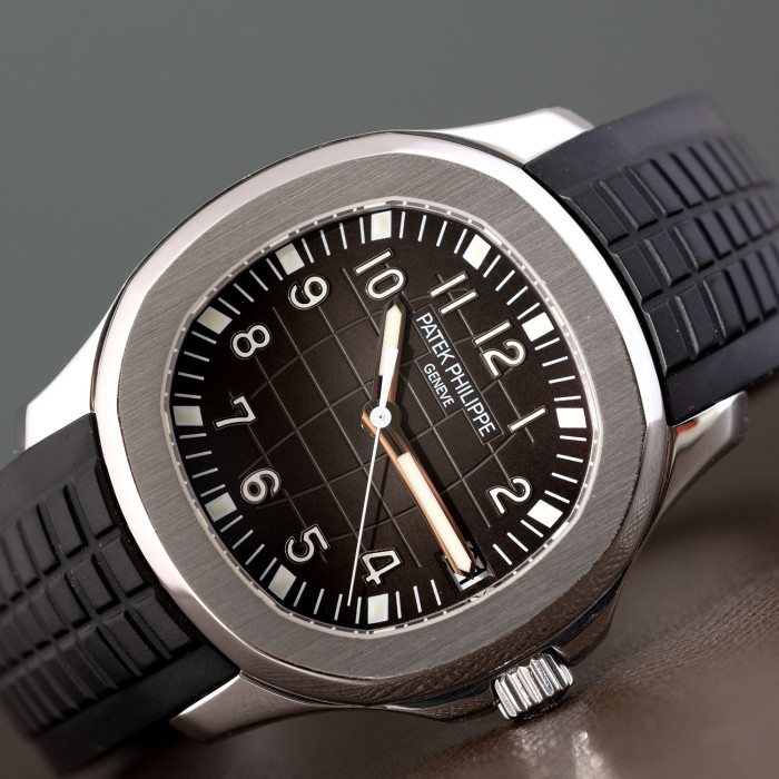Patek Philippe Aquanaut Ref. 5165