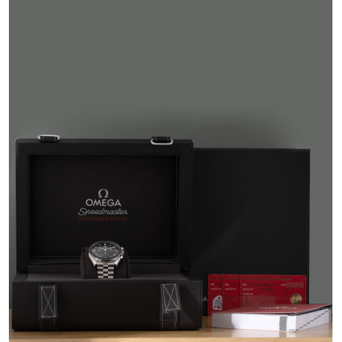 Omega Speedmaster Professional Moonwatch Ref. 31030425001001