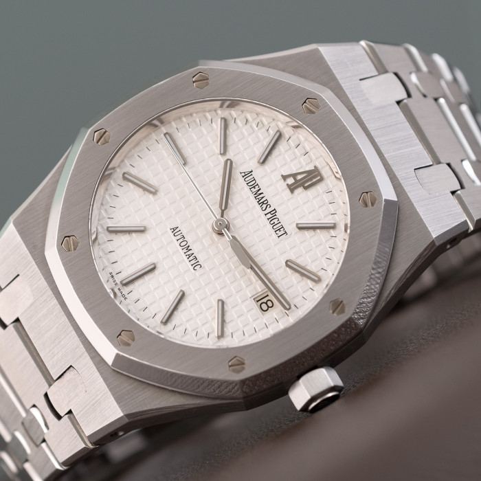 Audemars Piguet Royal Oak Ref. 15300ST