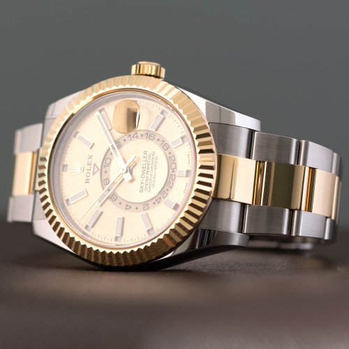 Rolex Sky-Dweller Ref. 326933
