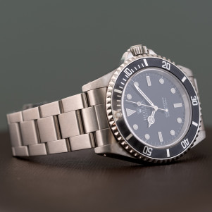 Rolex Submariner Ref. 14060M 2