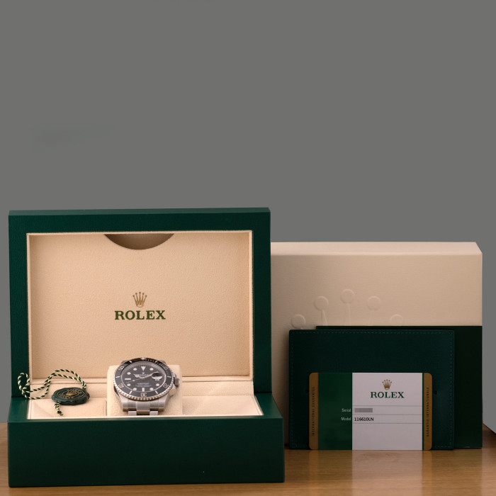 Rolex Submariner Ref. 116610LN