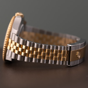 Rolex GMT-Master II Ref. 126713GRNR 2