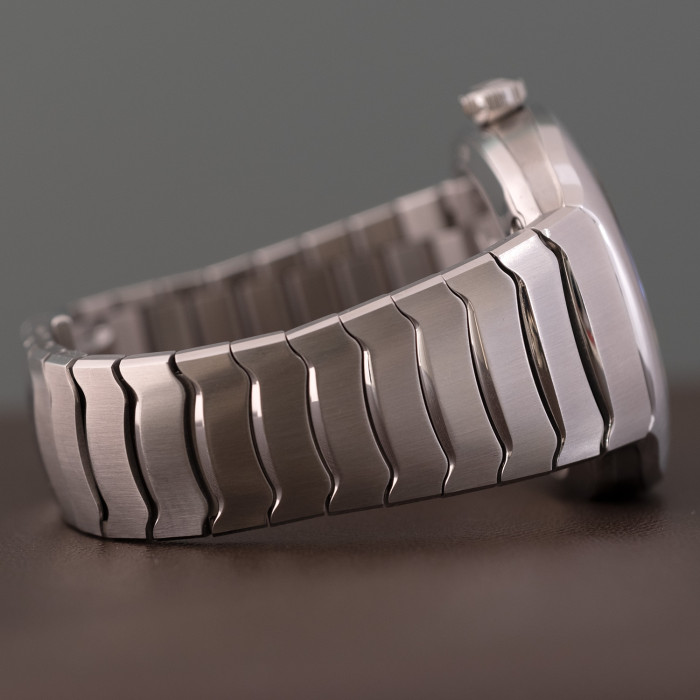 H.Moser & Cie. Streamliner Centre Seconds Ref....