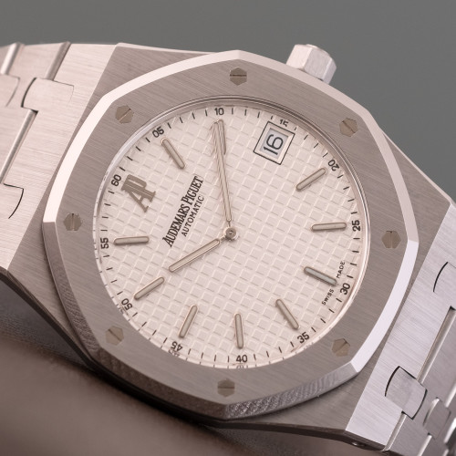 Audemars Piguet Royal Oak Jumbo Ref. 15202ST