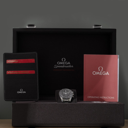 Omega Speedmaster "Ed White" Ref. 31130403001001