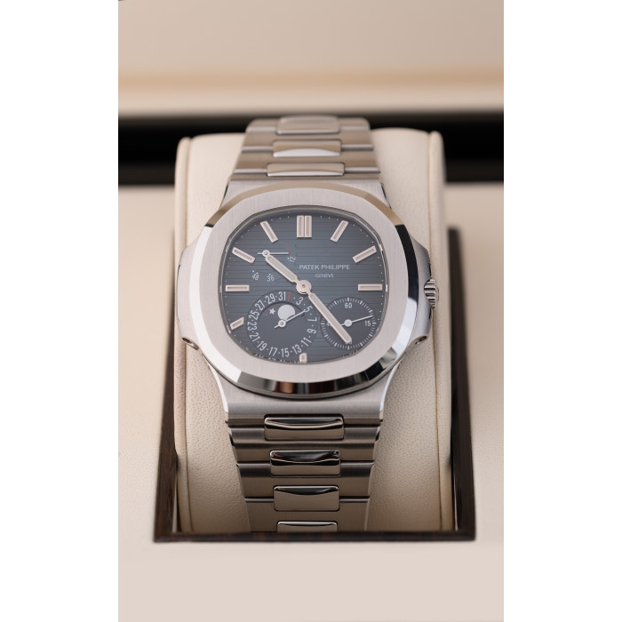Patek Philippe Nautilus Ref. 5712