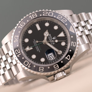 Rolex GMT-Master II Ref. 126710GRNR 2