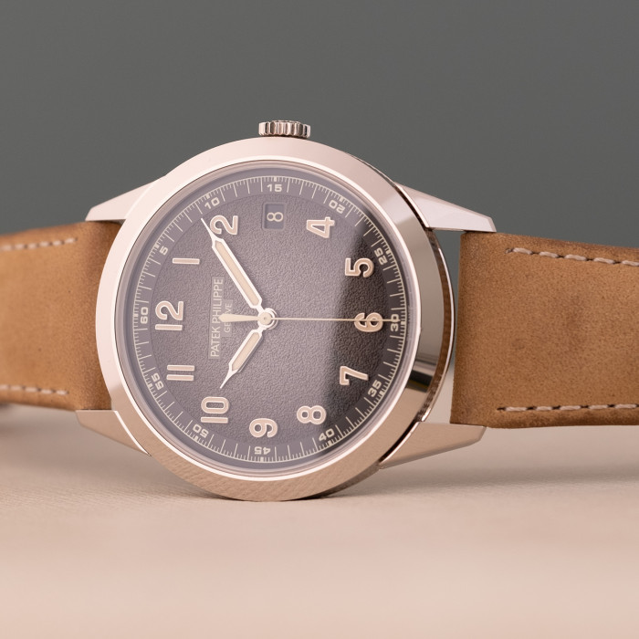 Patek Philippe Calatrava Ref. 5226G