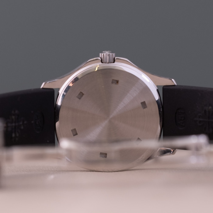 Patek Philippe Aquanaut Lady Ref. 4960A-010