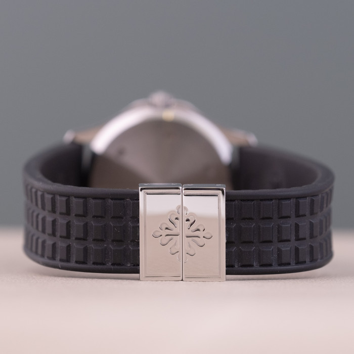 Patek Philippe Aquanaut Lady Ref. 4960A-010