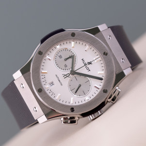 Hublot Classic Fusion Chronograph Ref. 541.NX.2611.LR 2