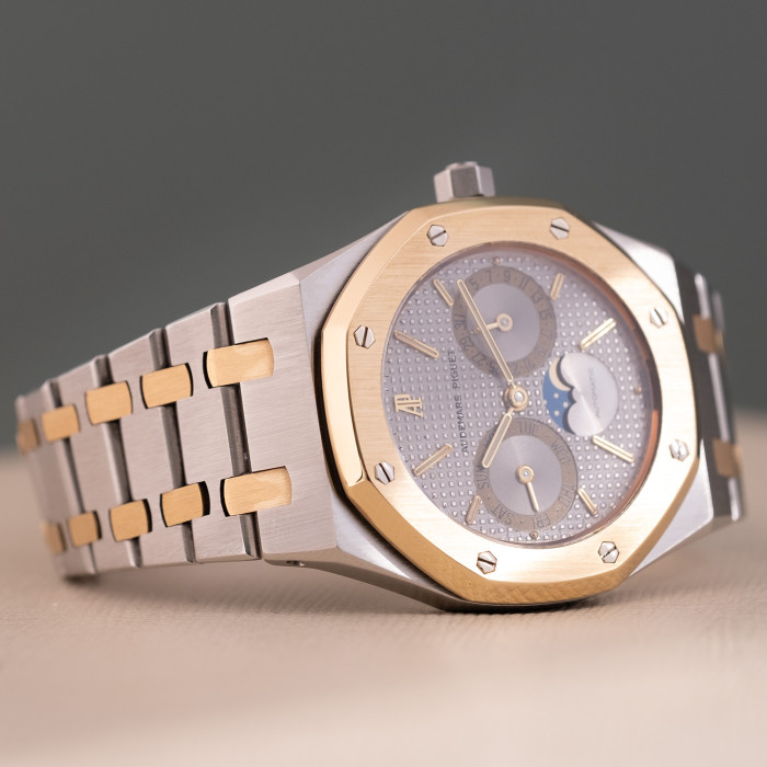 Audemars Piguet Royal Oak Day-Date Ref. 25594SA