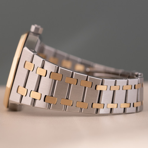 Audemars Piguet Royal Oak Day-Date Ref. 25594SA