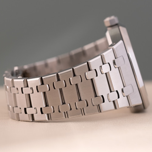 Audemars Piguet Royal Oak Ref. 15300ST