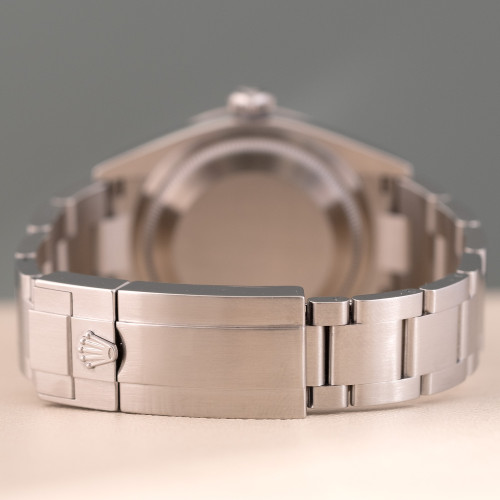 Rolex Explorer Ref. 124270