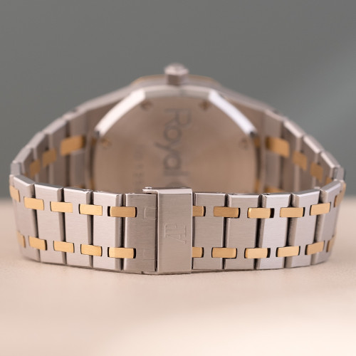 Audemars Piguet Royal Oak Day-Date Ref. 25594SA