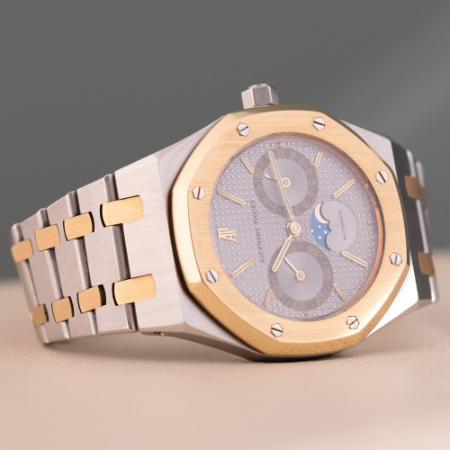 Audemars Piguet Royal Oak Day-Date Ref. 25594SA