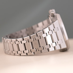 Audemars Piguet Royal Oak Chronograph Ref. 25860ST 2