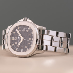 Patek Philippe Aquanaut Ref. 5066 2