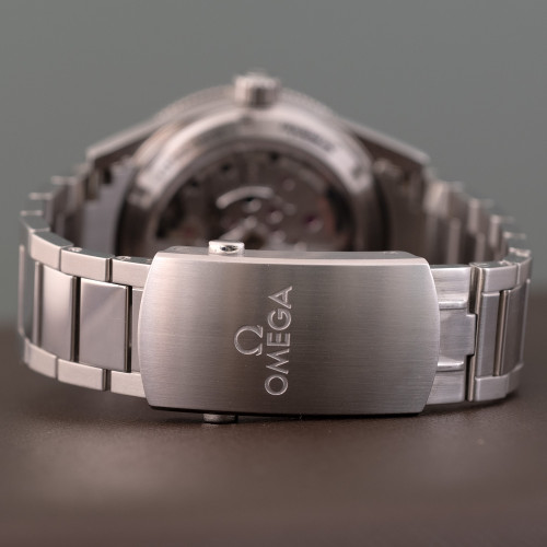 Omega Seamaster 300 Ref. 233.30.41.21.01.001