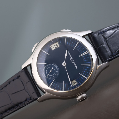 Laurent Ferrier Galet Traveller Ref. 230.02