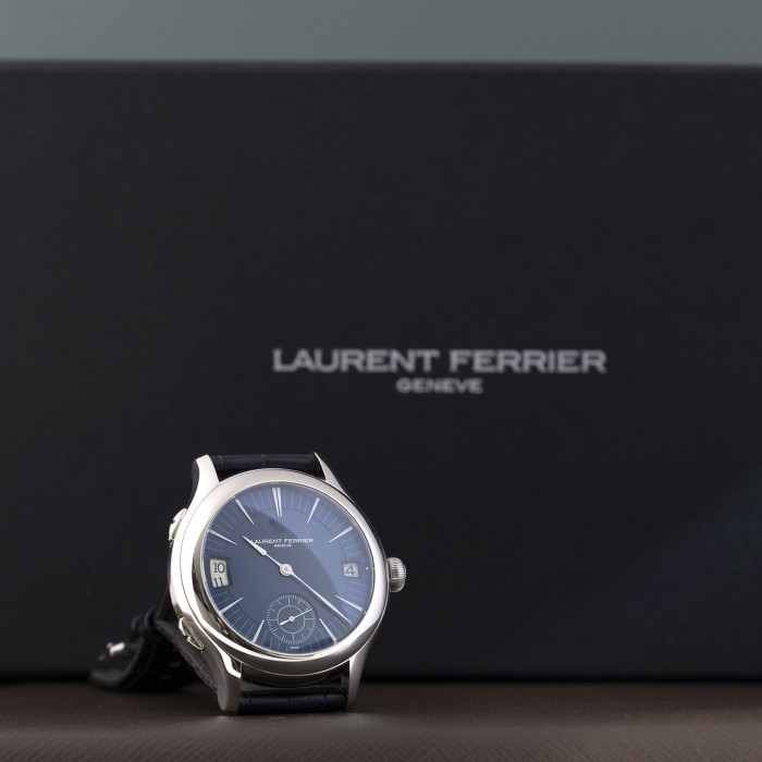 Laurent Ferrier Galet Traveller Ref. 230.02