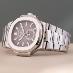 Patek Philippe Nautilus Ref. 5726 2