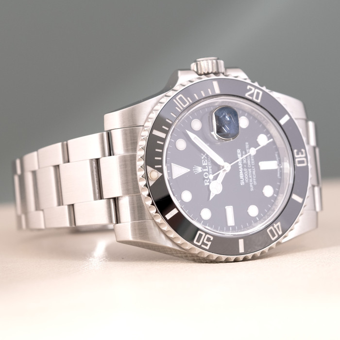 Submariner Date Ref. 116610LN