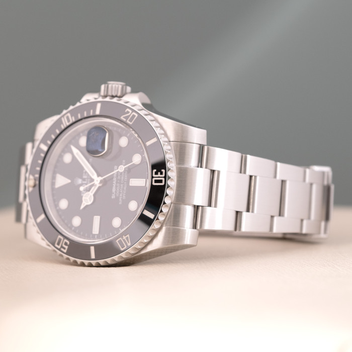 Submariner Date Ref. 116610LN